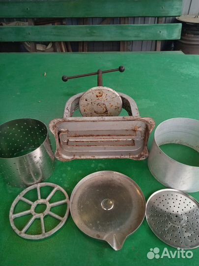 Пресс для ожима винограда и фруктов