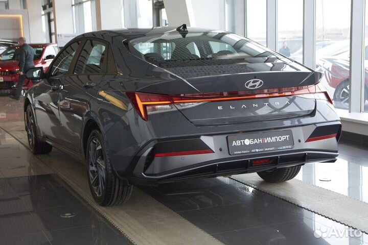 Hyundai Elantra 1.6 AT, 2024