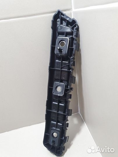 Кронштейн заднего бампера левый Geely Coolray