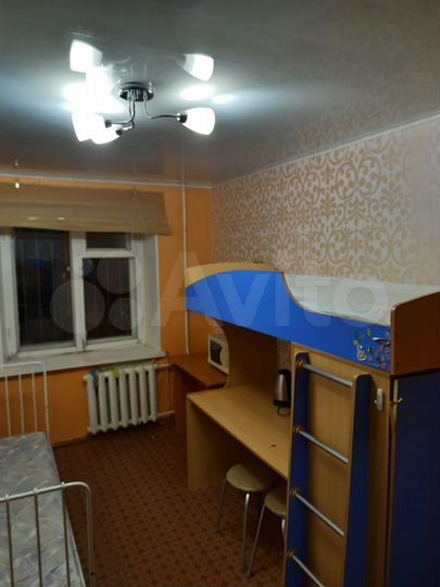 Комната 11,8 м² в 5-к., 1/5 эт.