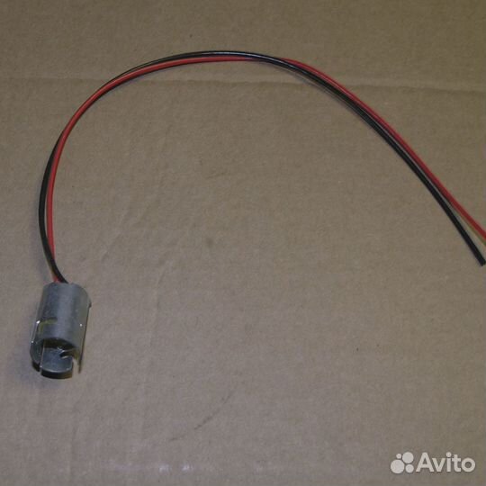 Патрон фонаря заднего одноконтактный R 21 (жгут-11