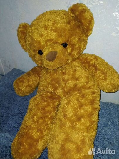 Большой плюшевый мишка