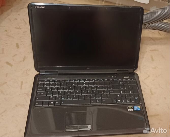 Ноутбук asus