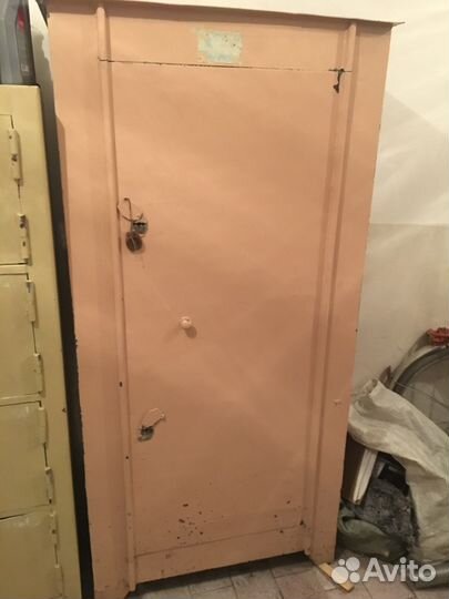 Продам надежный советский сейф