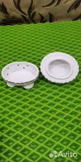 Шкатулка фарфор