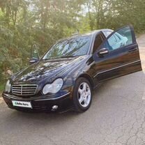 Mercedes-Benz C-класс 1.8 AT, 2003, 300 500 км, с пробегом, цена 745 000 руб.