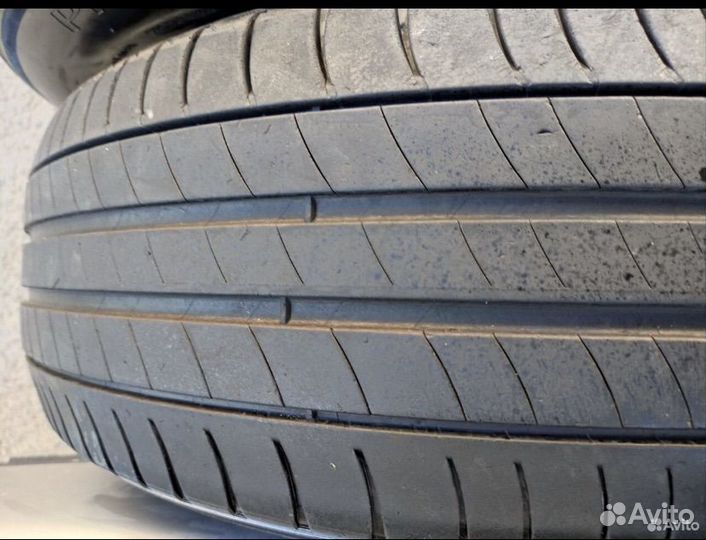 Michelin Primacy 4 215/65 R16