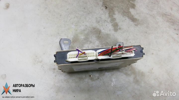 Блок управления (другие) Toyota Avensis 8999005043