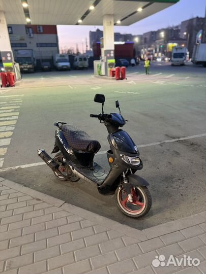 Скутер stels skif 100