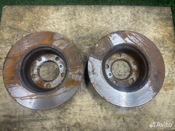 Диск тормозной передний Bmw 1 F20 N13B16 2012