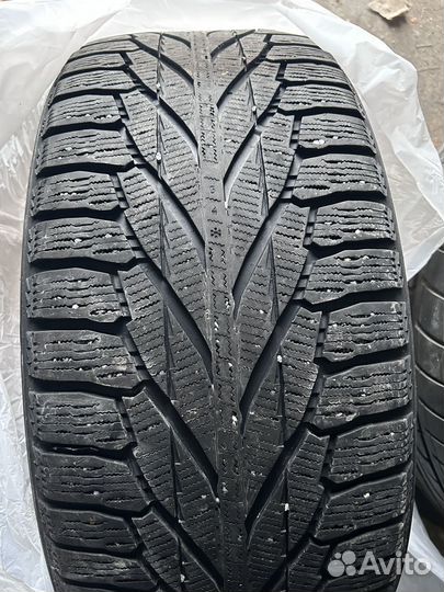 Nokian Tyres Hakkapeliitta R2 SUV 265/45 R21
