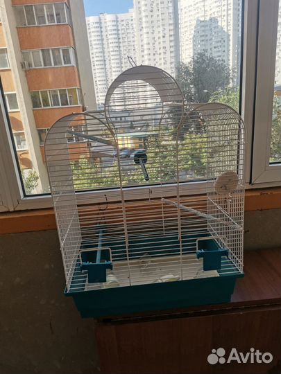 Клетка для крупного попугая