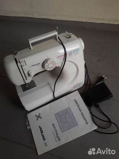 Японская швейная машина Jaguar 333