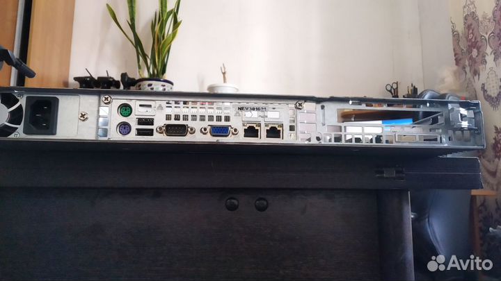 Сервер Supermicro 2 x Xeon E5520 / 32GB RAM / 1U