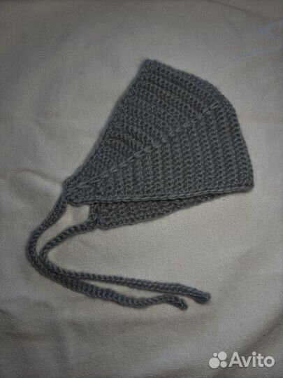 Чепчик женский вязаный