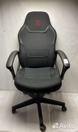Компьютерное кресло игровое