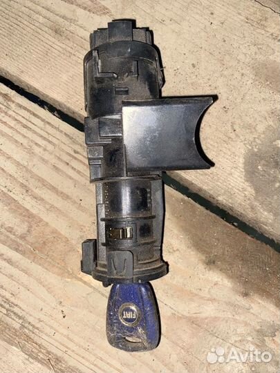 Замок зажигания Fiat Albea седан 1.4 350A1000 2010