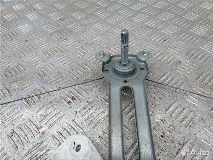 Стеклоподъемник передний правый Renault Logan