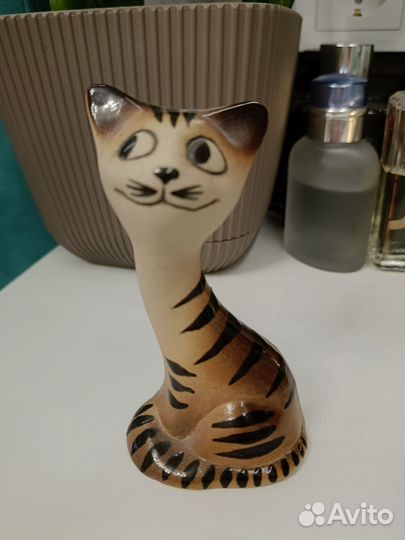 Статуэтки фигурки кошек