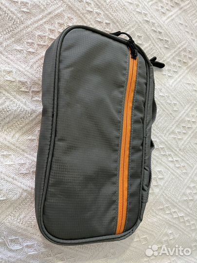 Органайзер для проводов и техники для путешествий