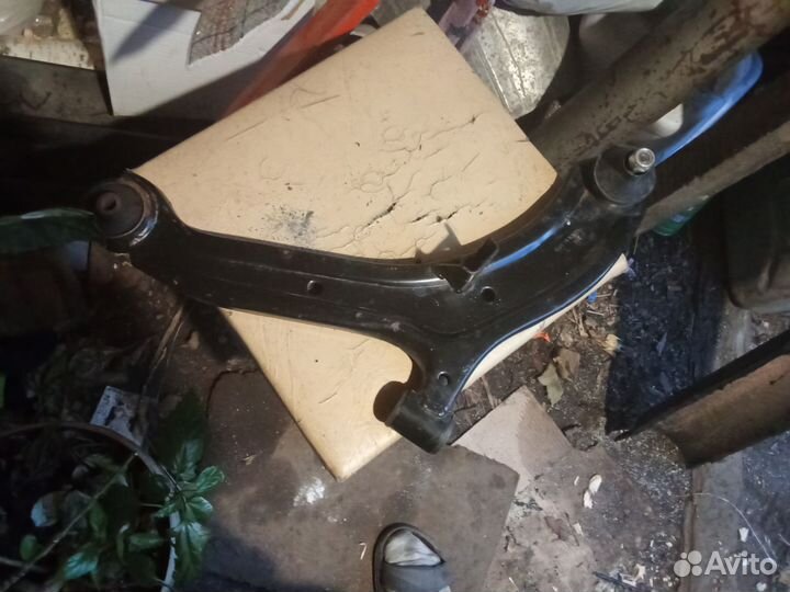 Рычаг передней подвески hyundai accent1