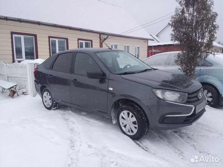 LADA Granta 1.6 МТ, 2020, 130 000 км