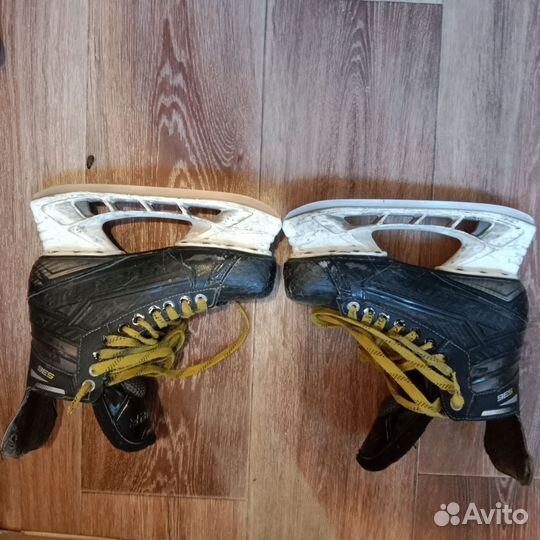 Хоккейные коньки bauer