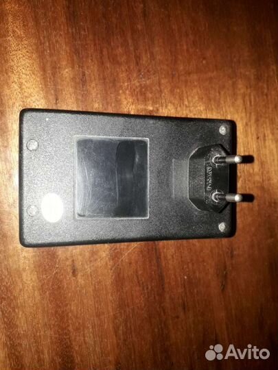 Зарядное устройство