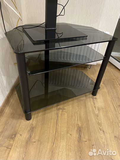 Стеклянная тумба