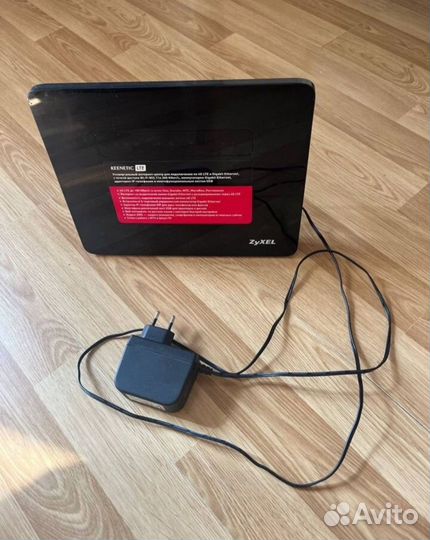 Интернет центр Zyxel keenetic LTE (роутер-модем)