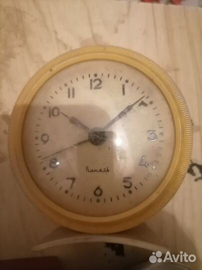 Старинные будильники Дружба, Слава, Витязь