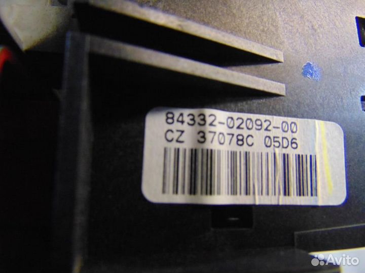 Кнопка аварийной сигнализации для Toyota Corolla 9