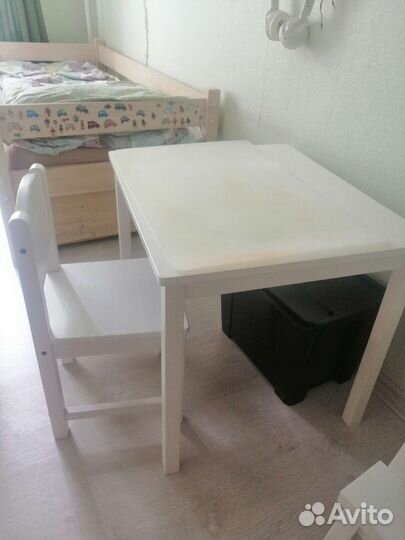 Детский стол и стул IKEA