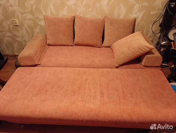 Диван раскладной, крепкий