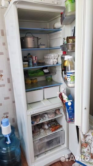 Холодильник indezit