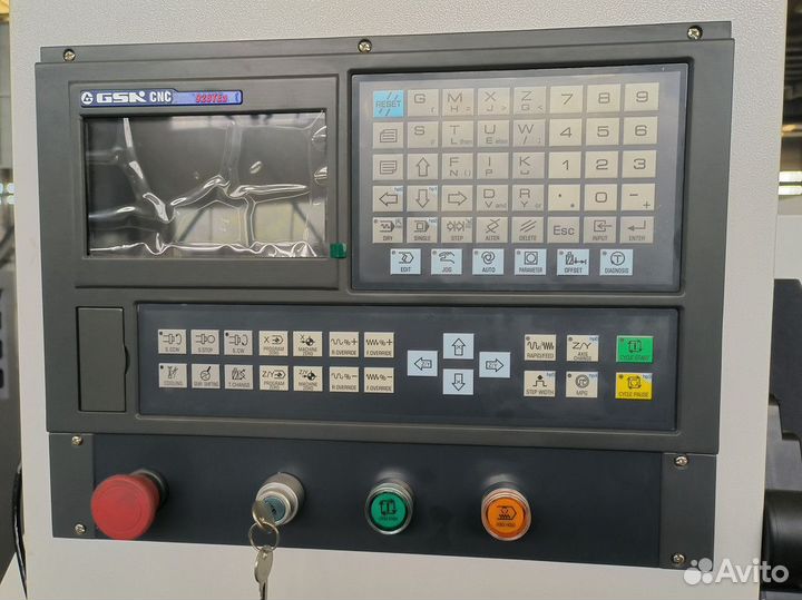 Токарный станок с чпу realrez CK 6132х750 GAH6