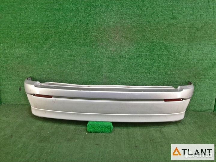 Бампер задний toyota raum