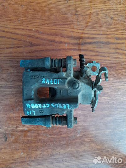 Суппорт задний Lexus CT200