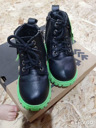 Ботинки демисезонные для девочки 25 размер