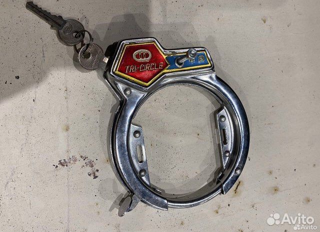 Велозамок-блокиратор колеса