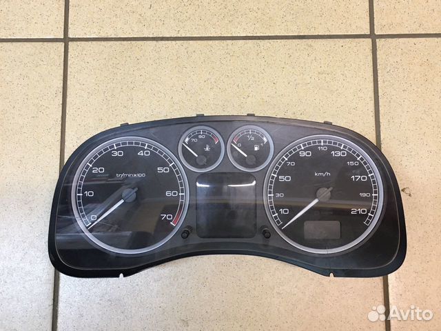 Щиток приборов Пежо 307