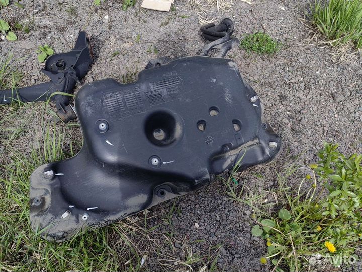 Бензобак Рено Логан Renault Logan