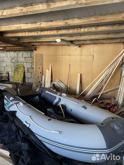 Надувная лодка пвх Gladiator 380 Pro