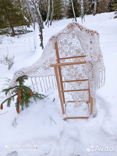 Пуховый полушалок ажурный белый