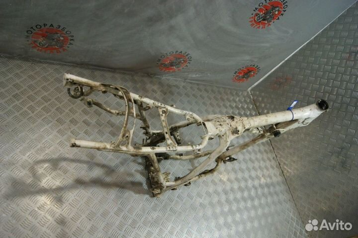 Рама с документами Honda XLR200, MD29