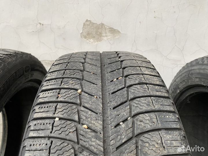 Michelin X-Ice XI3 225/50 R17 98H