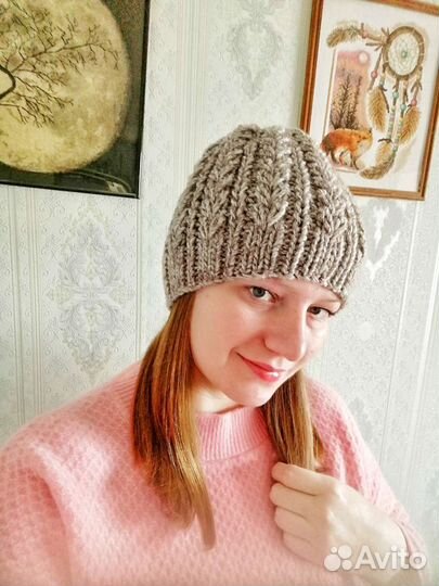 Шапка вязаная ручной работы