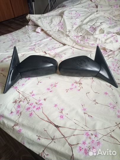 Продаю боков. электрозеркала на Сузуки Болено 2 шт