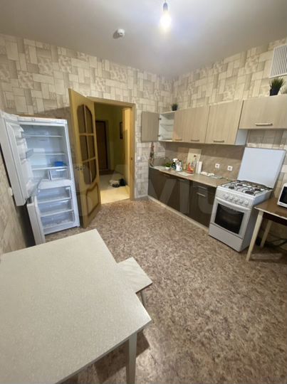 2-к. квартира, 62 м², 3/9 эт.