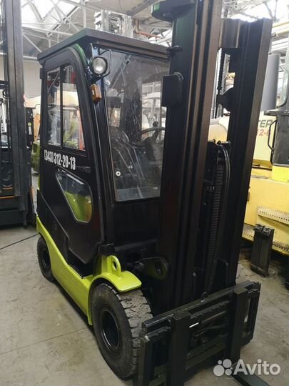 Вилочный погрузчик Clark C15D, 2012